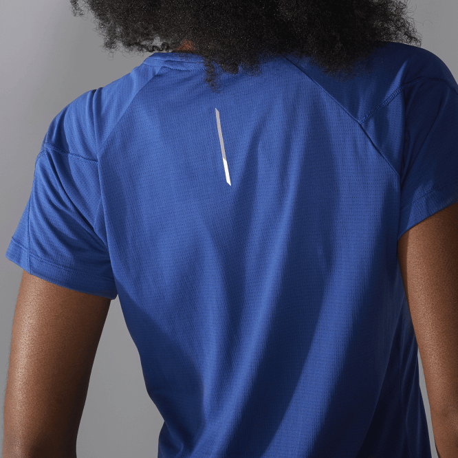 SalomonLF4H889 kısa kollu kadın tişörtü - çapraz koşu donanma şakayık